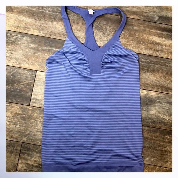Under Armour Tops - [under armour] fitted workout tank top